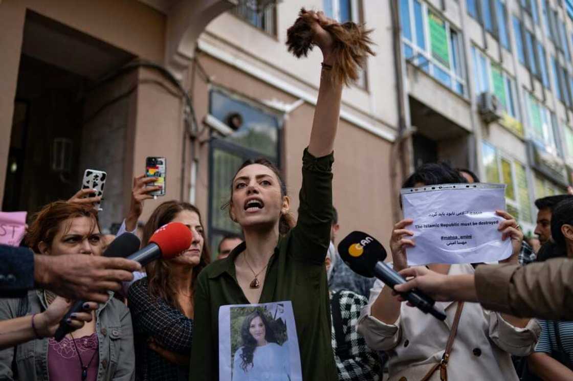 Women inside and outside Iran have cut their hair in protest Women inside and outside Iran have cut their hair in protest