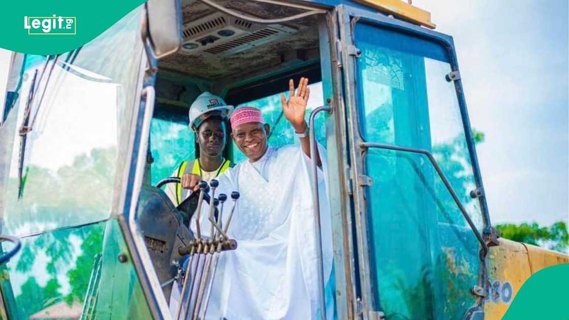 Gwamna Abba. Gwamna Abba.