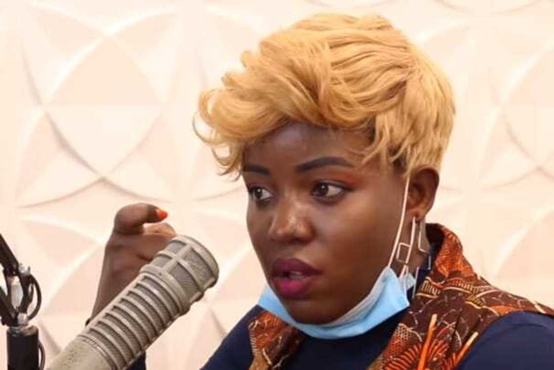 Wata mata ta ce tana da asirin amshe kudaden attajira Wata mata ta ce tana da asirin amshe kudaden attajira