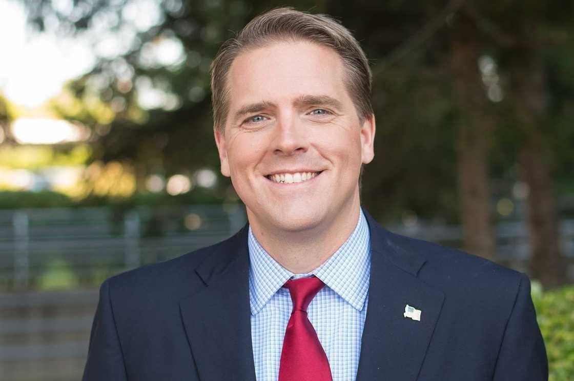 Scott Jennings posing for a photo