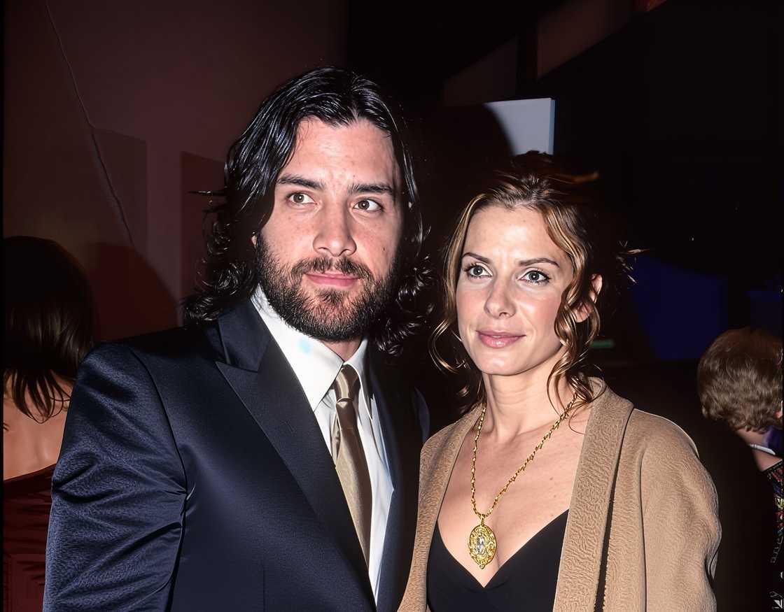 Bob Schneider and Sandra Bullock at an award ceremony in Berlin, Germany Bob Schneider and Sandra Bullock at an award ceremony in Berlin, Germany