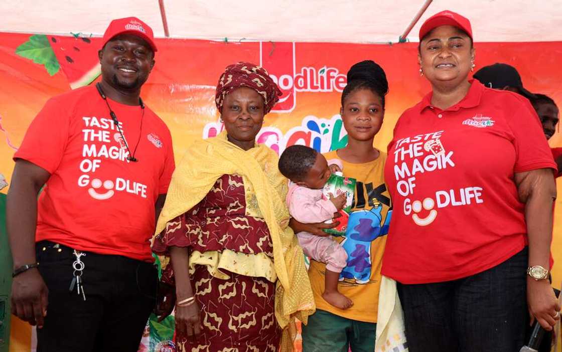 Ronke Ojo Stormed Lagos Market for Goodlife Magik Fruit Drink