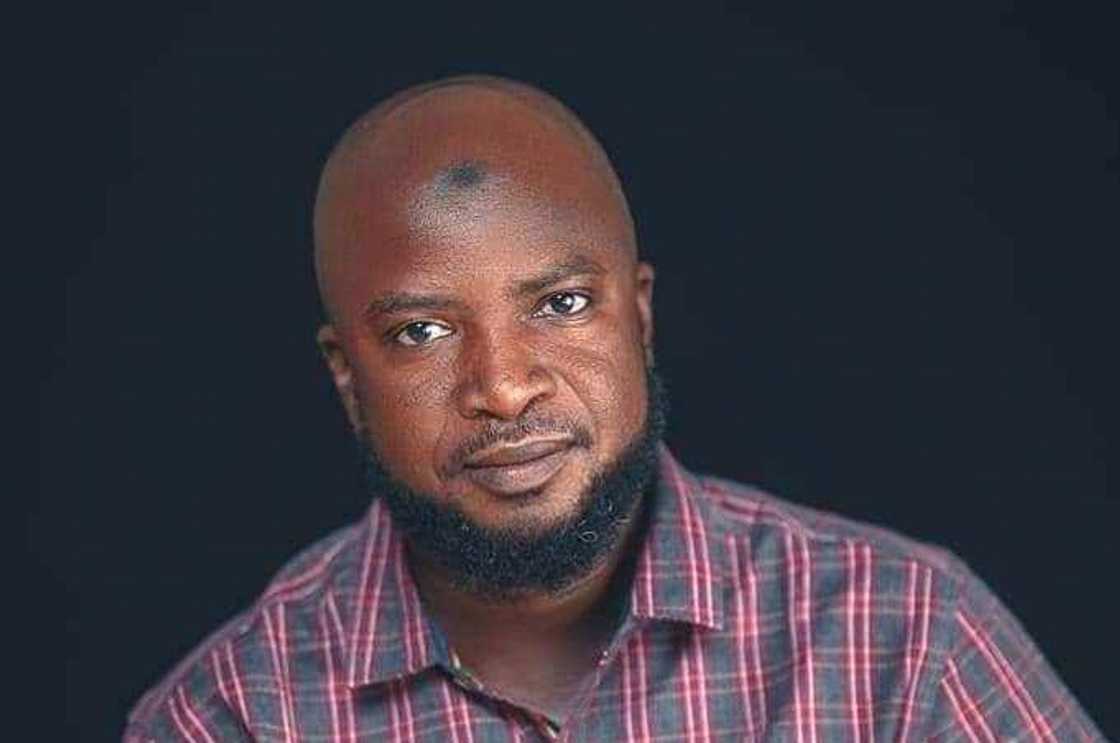 EFCC Ta Sako Hadimin Zulum Da Ta Kama Kan Wallafa a Facebook Game Da Damfarar Akanta Janar EFCC Ta Sako Hadimin Zulum Da Ta Kama Kan Wallafa a Facebook Game Da Damfarar Akanta Janar