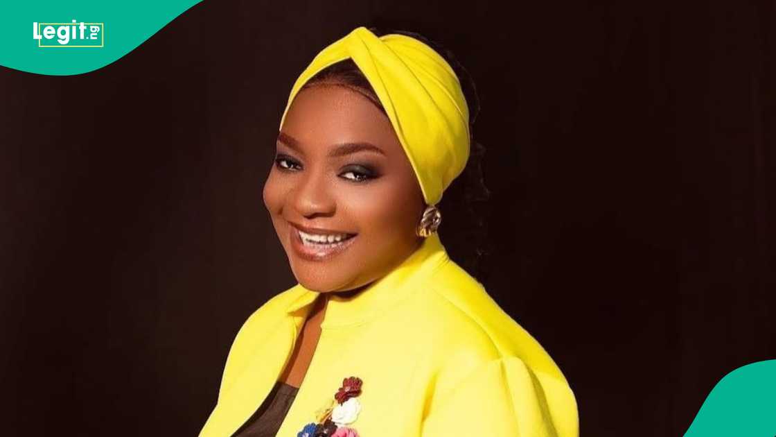 Omije Ojumi's family fight over her childen. Omije Ojumi's family fight over her childen.