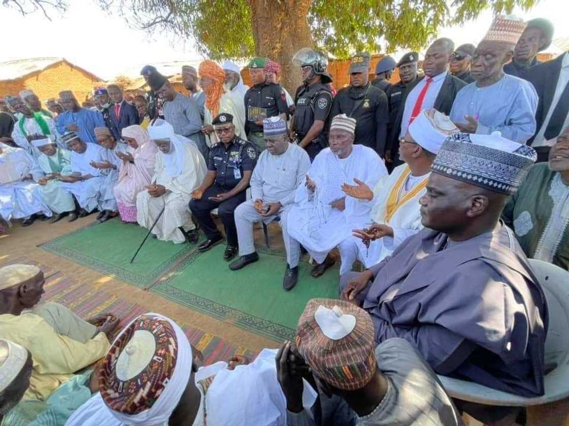 Jami'an gwamnatin Kaduna sun je ta'aziyya Tudun Biri.