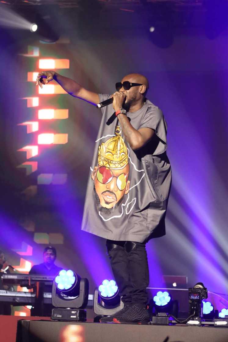 2baba is King! Singer claims throne at #20YearsAKing concert 2baba is King! Singer claims throne at #20YearsAKing concert