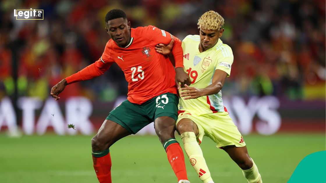 Nuno Mendes, Portugal, Lamine Yamal, Spain, UEFA Nations League. Nuno Mendes, Portugal, Lamine Yamal, Spain, UEFA Nations League.
