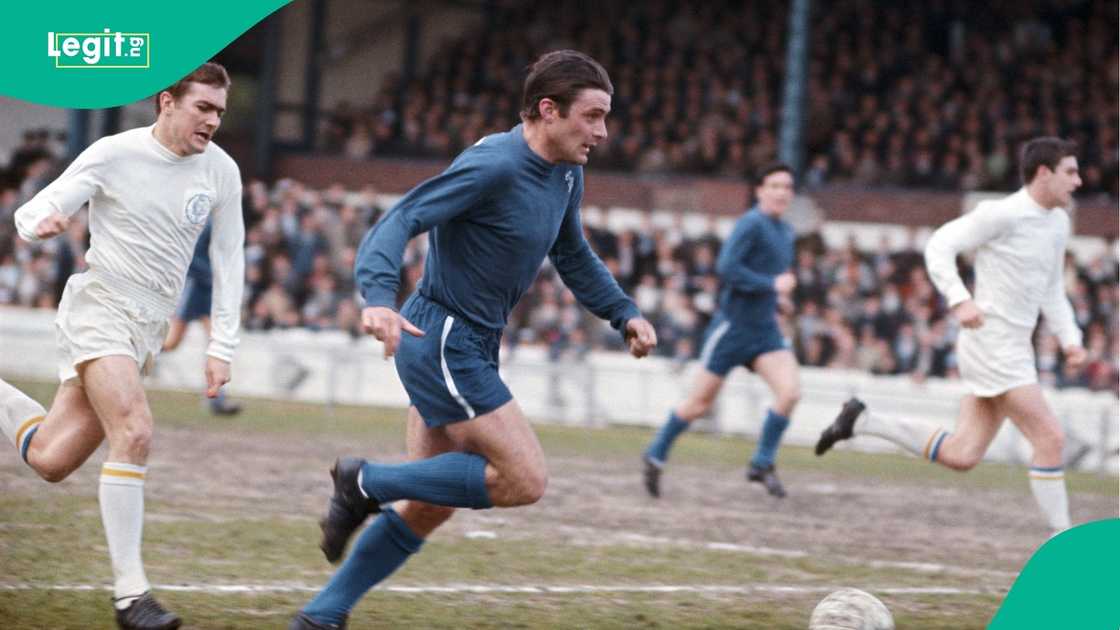 Chelsea, Bobby Tambling, Terry Cooper, Leeds United, Stamford Bridge, London, England.