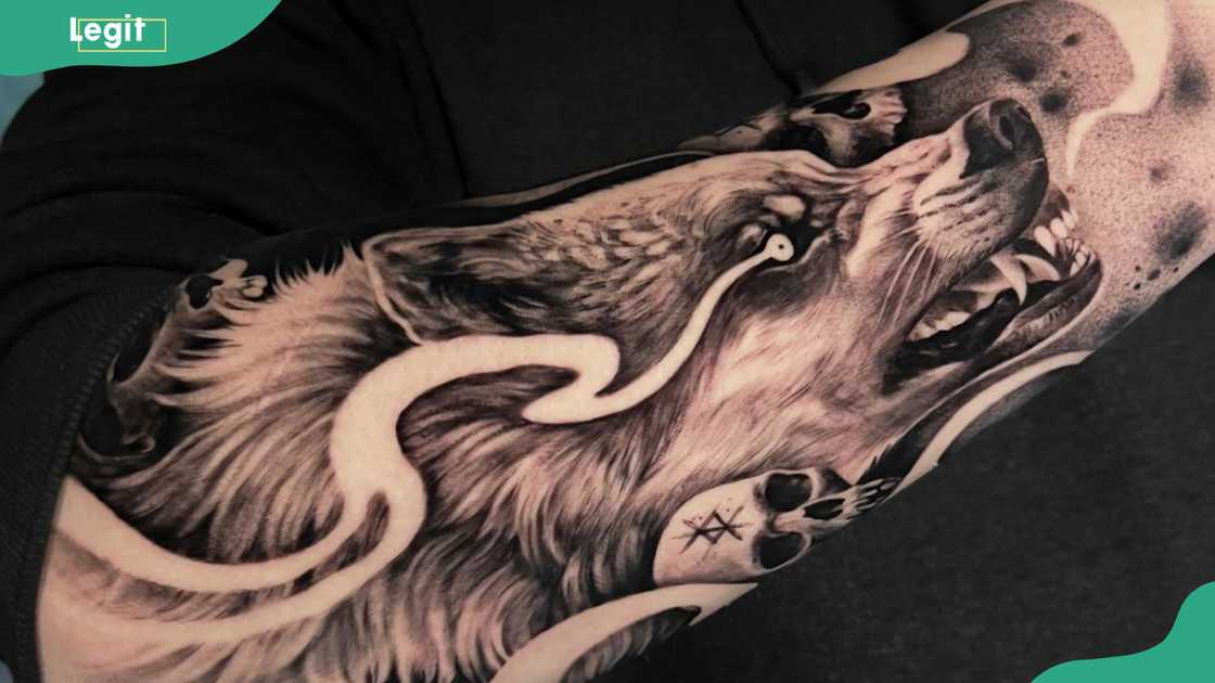 Angry Fenrir inking on the arm Angry Fenrir inking on the arm