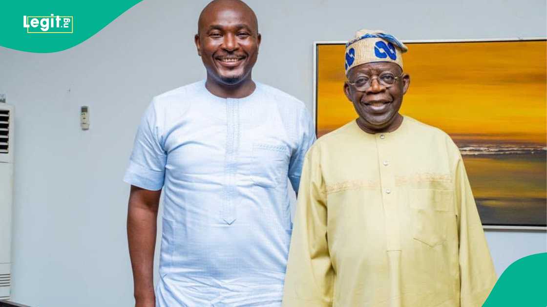 APC lawmaker Akin Alabi shares how he hawked chickens on Ibadan streets/ APC politician's tale of selling chickens on Ibadan streets surfaces