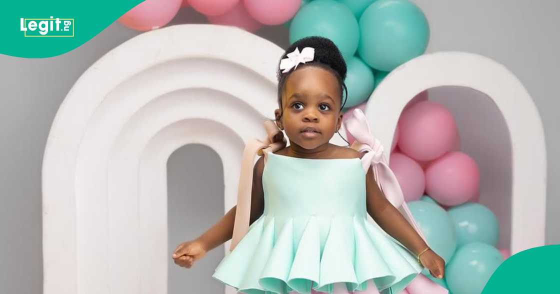Lasisi Elenu shares offence daughter committed in new video. Lasisi Elenu shares offence daughter committed in new video.