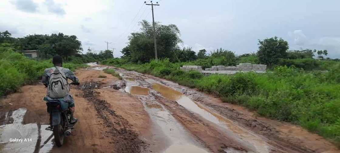 Inside Ogun LGA where residents lack access to healthcare as FG's N64m PHC lies fallow Inside Ogun LGA where residents lack access to healthcare as FG's N64m PHC lies fallow