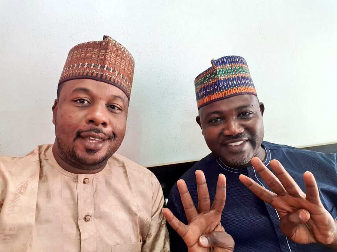 Salihu Tanko Yakasai tare da Honarabul Kabiru Idris Salihu Tanko Yakasai tare da Honarabul Kabiru Idris