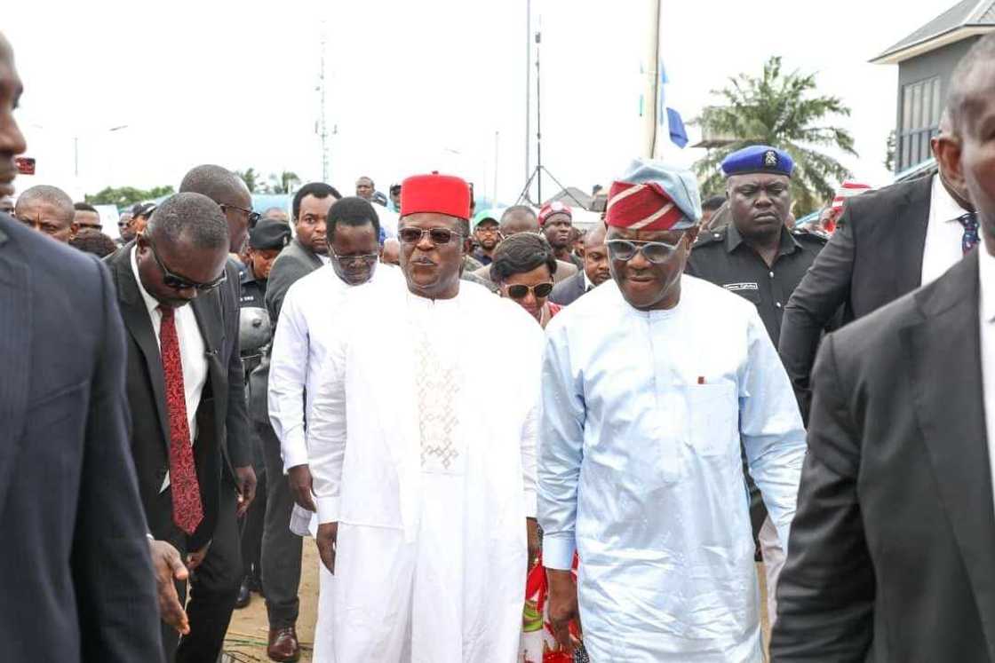 Gwamna Umahi tare da Wike. Gwamna Umahi tare da Wike.