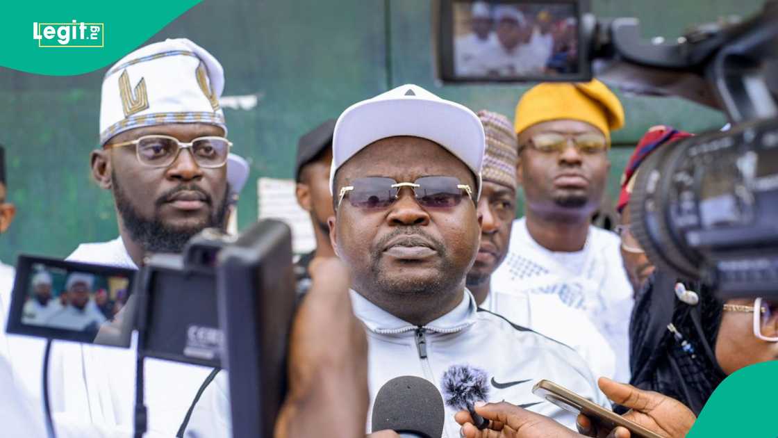 Olufemi Ajadi, NNPP chieftain, has celebrated his birthday with inmates at Agodi correctional centre in Ibadan, the Oyo State capital.