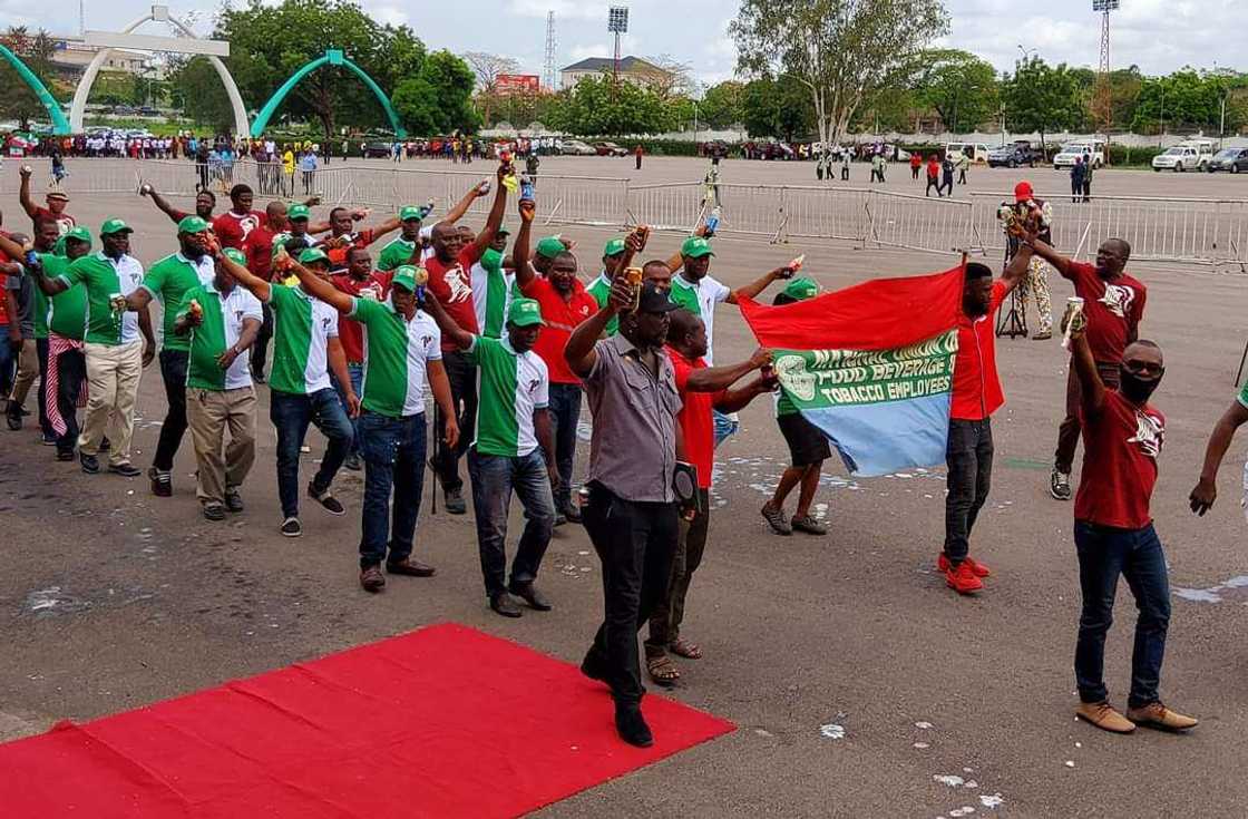 MayDay 2021: Jubilant Enugu Workers Hail Ugwuanyi’s Commitment to Welfare MayDay 2021: Jubilant Enugu Workers Hail Ugwuanyi’s Commitment to Welfare
