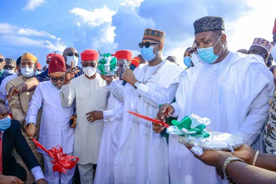 Southeast governors commissioning a project in the region