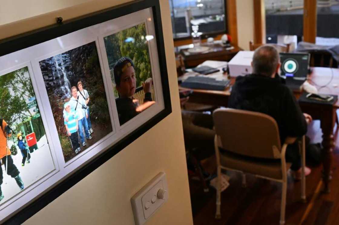 Rodney Gorham uses his brain implant to send messages, go online and play video games, even as his body becomes progressively paralysed Rodney Gorham uses his brain implant to send messages, go online and play video games, even as his body becomes progressively paralysed