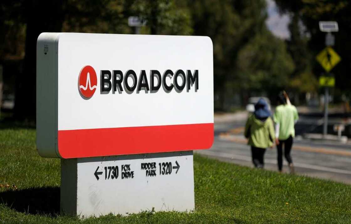 Broadcom is seeking to expand into the software market to boost its server business Broadcom is seeking to expand into the software market to boost its server business