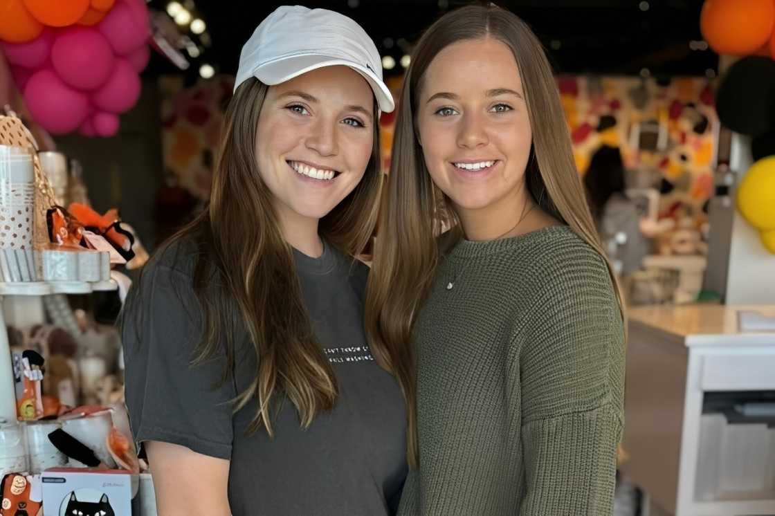 Johannah Duggar and her sister Joy