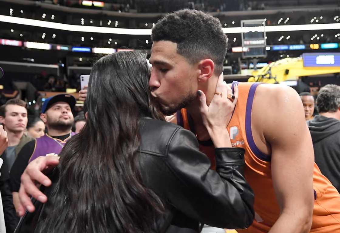 Kendall and Devin kissing