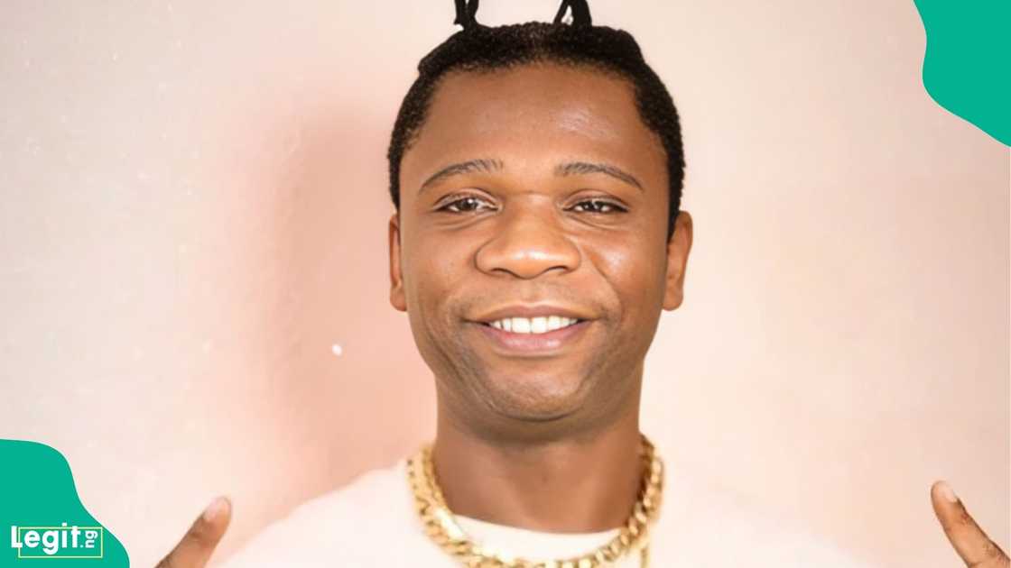 Speed Darlington and former manager Goskey clash over alleged unpaid wages and payment for the rapper’s boxing match against Carter Efe Speed Darlington and former manager Goskey clash over alleged unpaid wages and payment for the rapper’s boxing match against Carter Efe