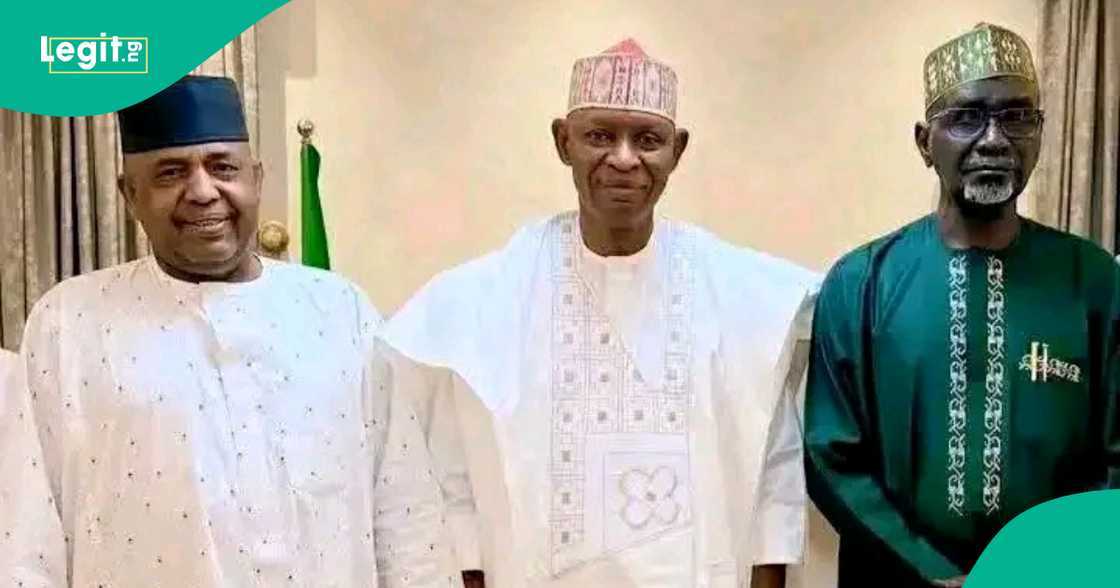 Shekarau ya gana da Abba Kabir a gidansa Shekarau ya gana da Abba Kabir a gidansa