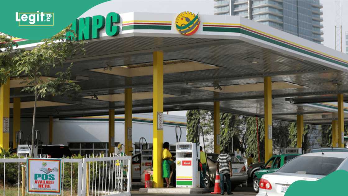 NNPC gives five litres of free fuel to customers NNPC gives five litres of free fuel to customers