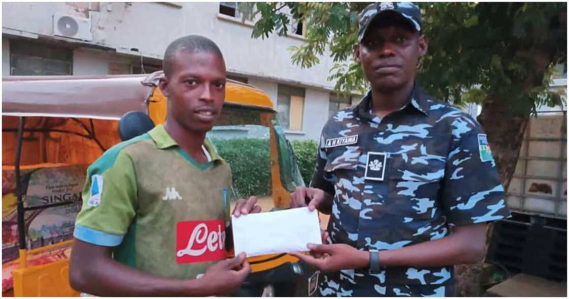 Kano Police Command, keke rider, pursued thieves, lady, snatched phone, cash gift Kano Police Command, keke rider, pursued thieves, lady, snatched phone, cash gift
