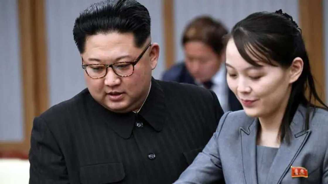 Shugaban Koriya ta Arewa Kim Jong-Un na kwance rai a hannun Allah, yayin da kanwarsa ke shirin karbar ragamar mulkin kasar Shugaban Koriya ta Arewa Kim Jong-Un na kwance rai a hannun Allah, yayin da kanwarsa ke shirin karbar ragamar mulkin kasar