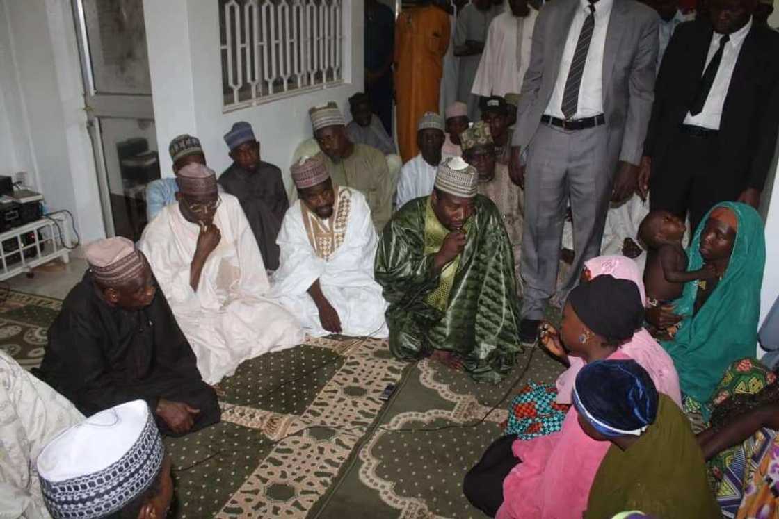 Maguzawa yayin karbar Musulunci a jihar Kano Maguzawa yayin karbar Musulunci a jihar Kano