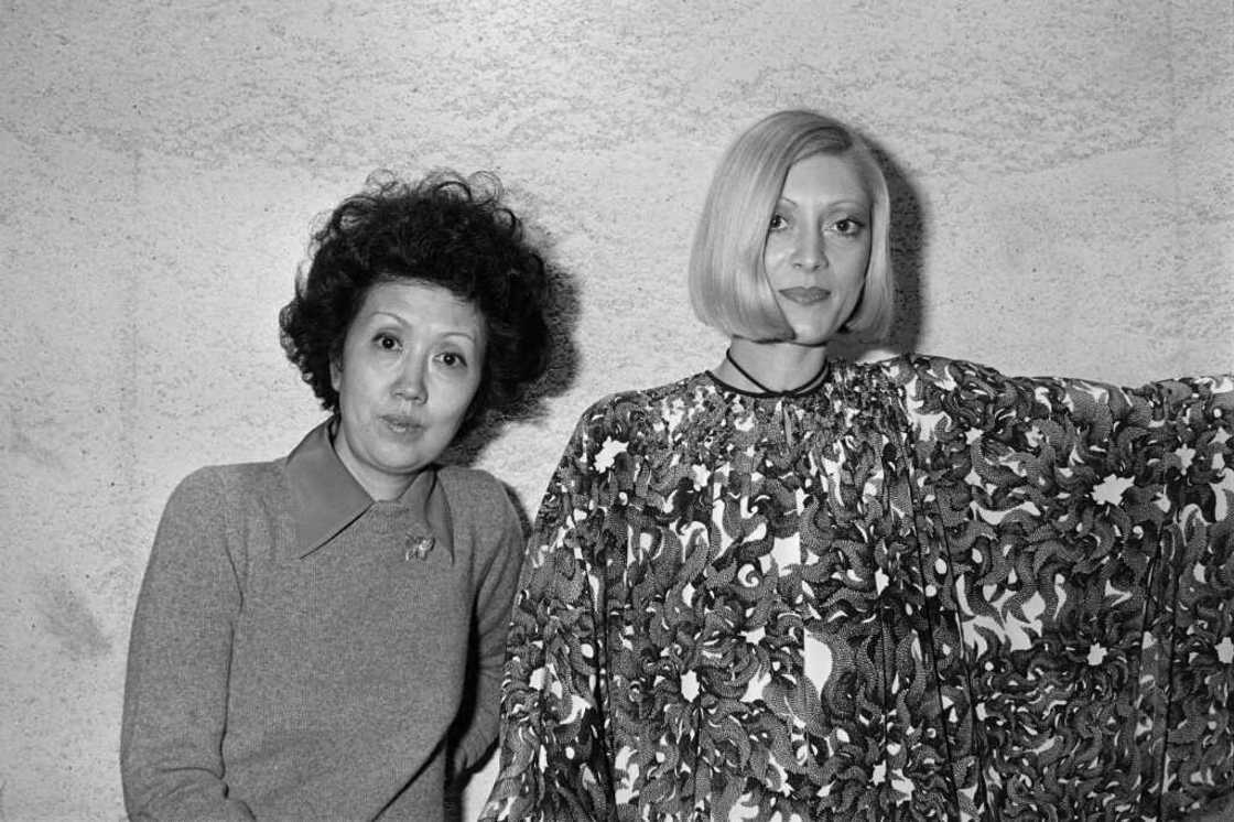 Hanae Mori (L) moved her atelier to Paris in the late 1970s and was quickly embraced by fashion insiders Hanae Mori (L) moved her atelier to Paris in the late 1970s and was quickly embraced by fashion insiders