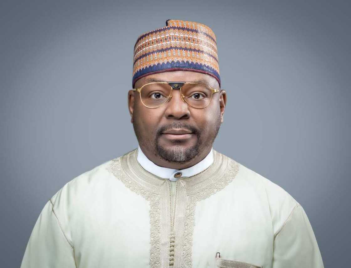 Inuwa Waya Inuwa Waya