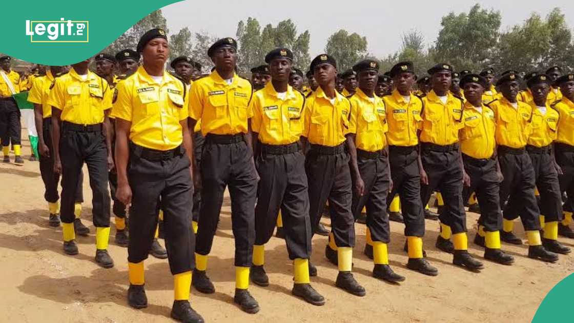 KAROTA officer dies after being thrown pushed out of a moving truck KAROTA officer dies after being thrown pushed out of a moving truck