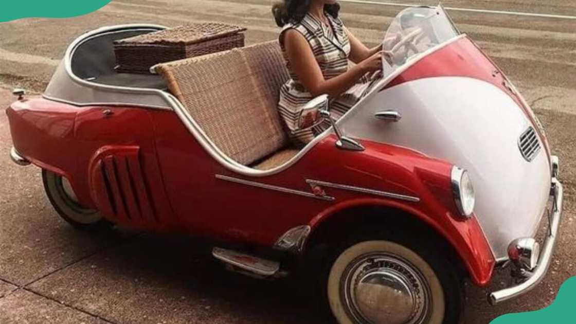 1955 BMW Isetta (3 Wheel) 1955 BMW Isetta (3 Wheel)