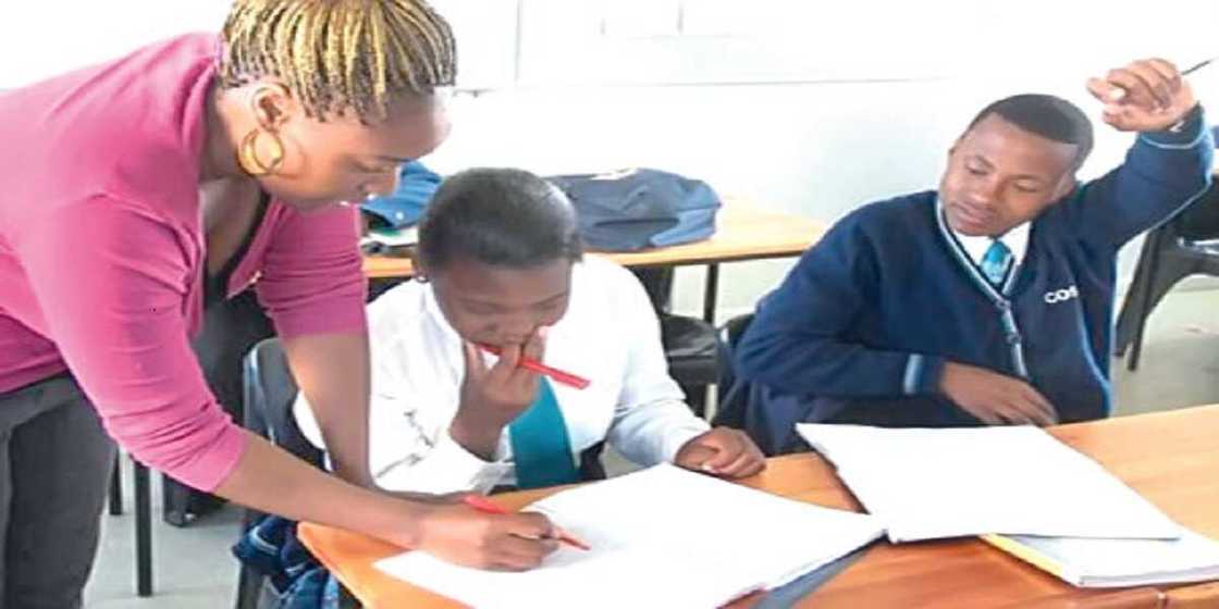 COVID-19: Sama da malamai 100,000 basu iya ciyar da kansu - NAPST COVID-19: Sama da malamai 100,000 basu iya ciyar da kansu - NAPST