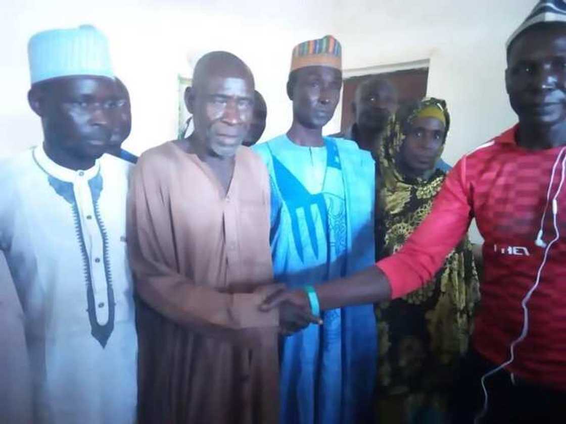 Wani mutum ya mutu ya dawo bayan shekara 30 a Kano Wani mutum ya mutu ya dawo bayan shekara 30 a Kano