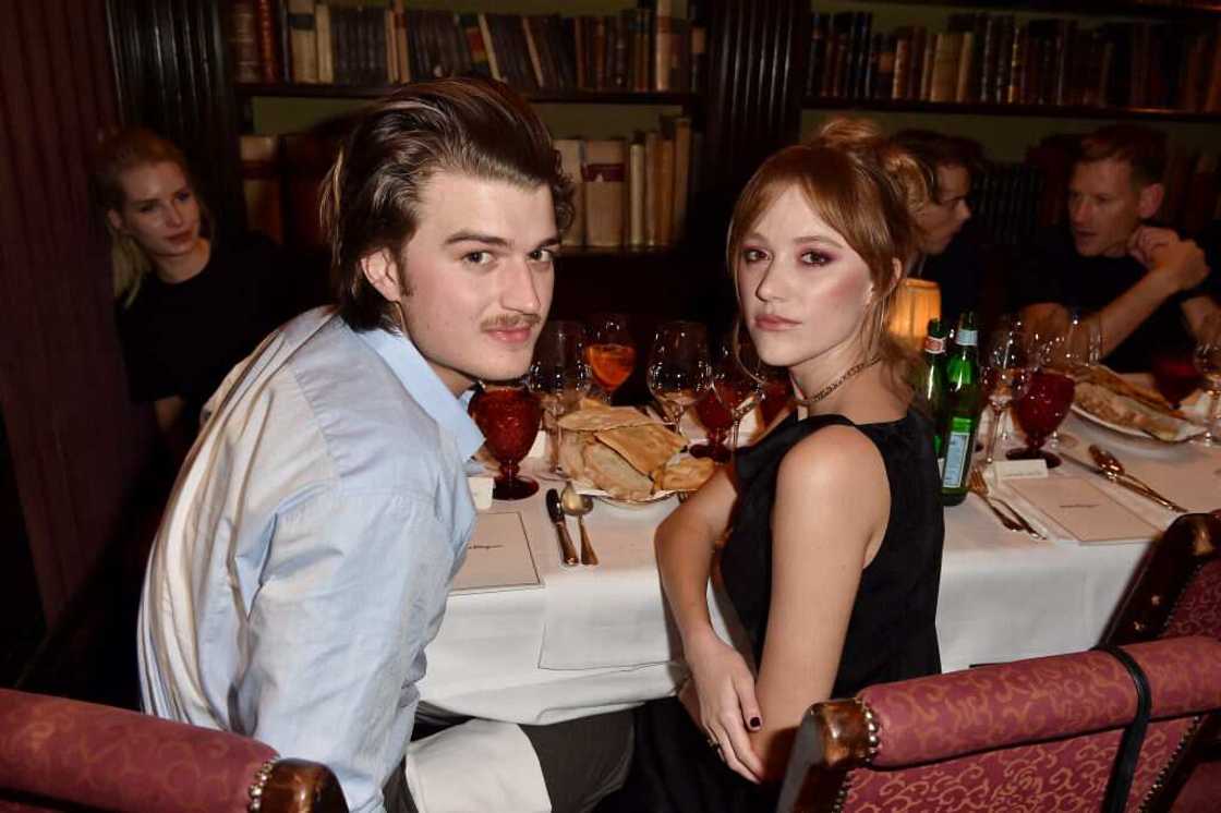 joe keery girlfriend joe keery girlfriend