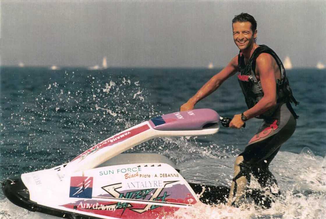 Alexandre Debanne Alexandre Debanne