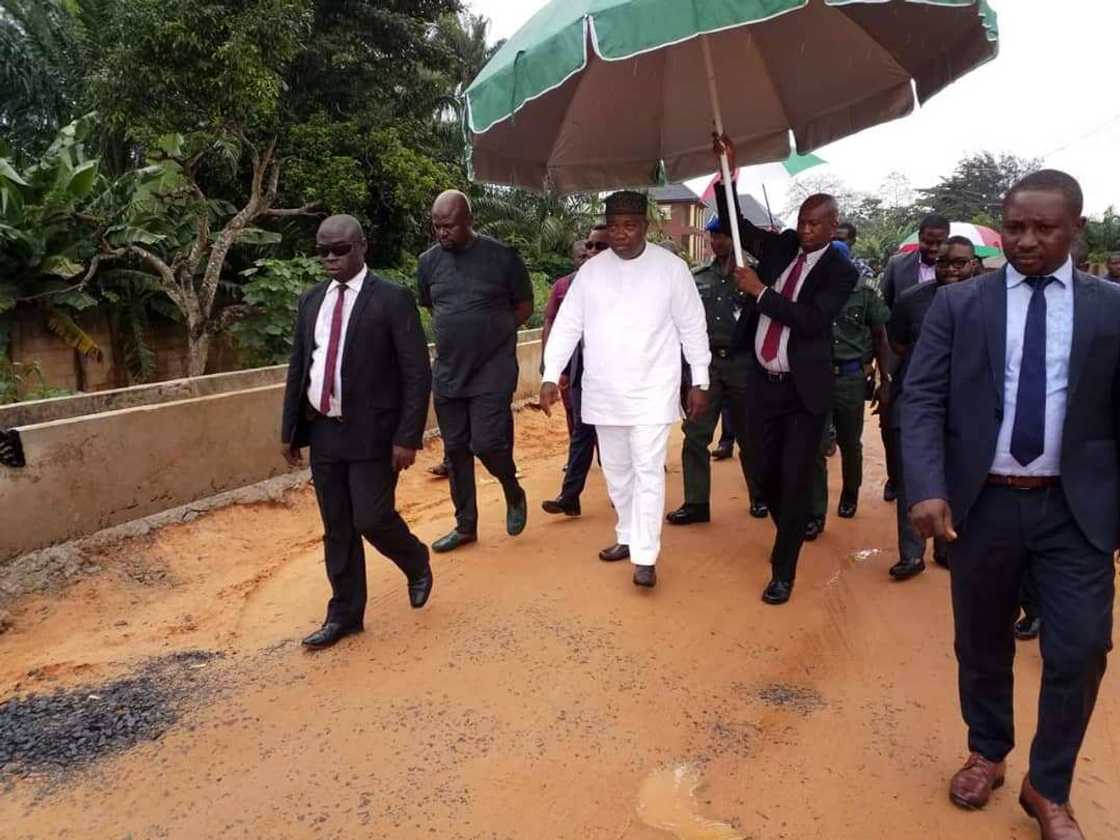 Outcome of Governor Ugwuanyi’s road projects inspection in Nsukka Urban Outcome of Governor Ugwuanyi’s road projects inspection in Nsukka Urban