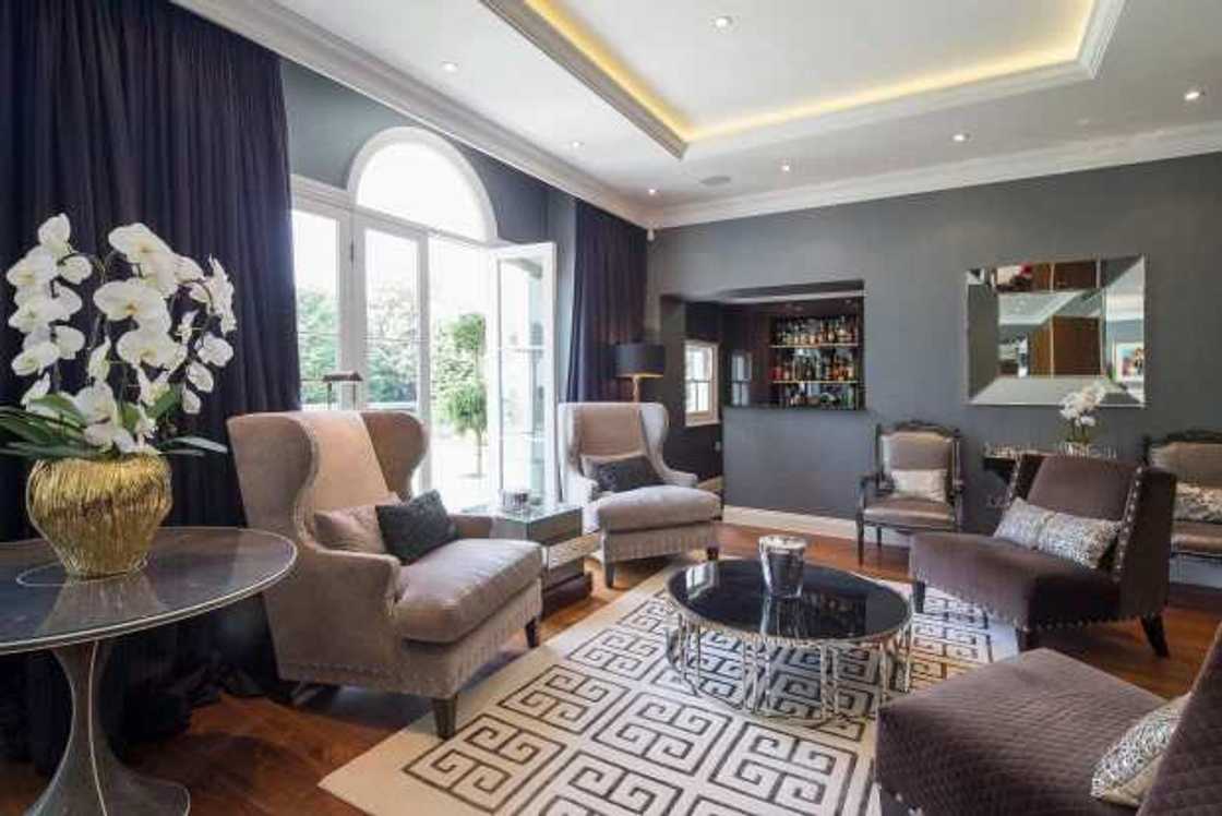 Hotunan cikin katafaren gidan Rihanna na London wanda za a siyar a 14 biliyan