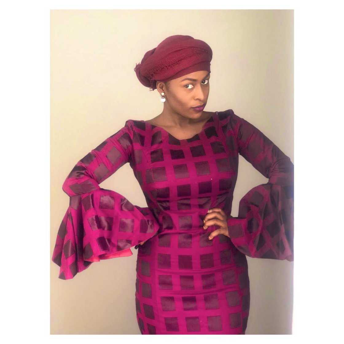 Jaruma Nafisa Abdullahi ta fitar da sabbin zafafan hotuna cikin sabon launi Jaruma Nafisa Abdullahi ta fitar da sabbin zafafan hotuna cikin sabon launi