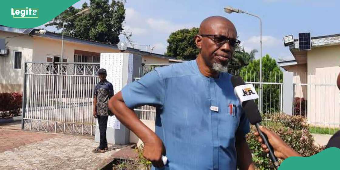 ZLP's Abbas Mimiko Defeats APC, PDP in Polling Unit ZLP's Abbas Mimiko Defeats APC, PDP in Polling Unit