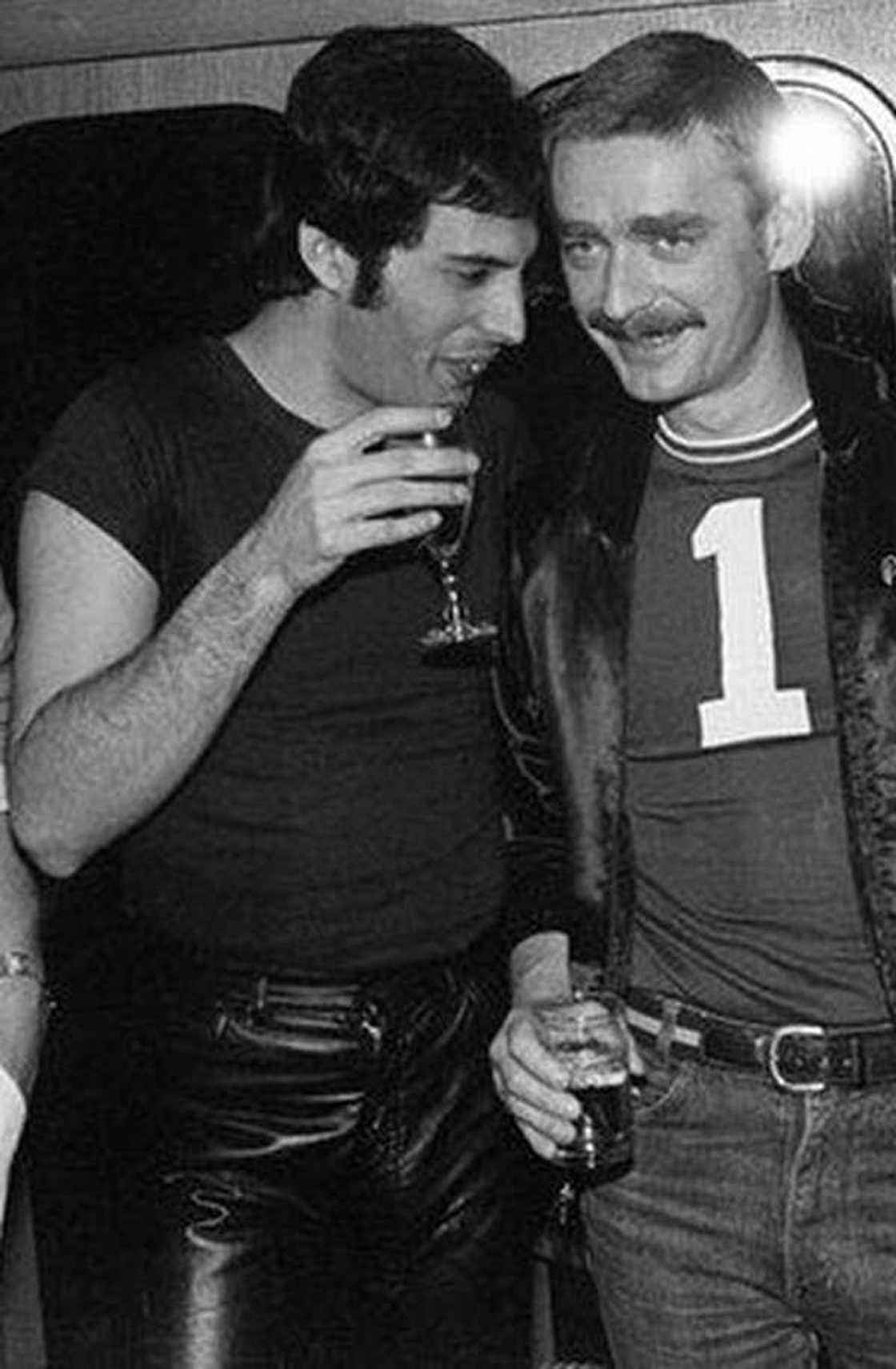 Freddie Mercury Paul Prenter Freddie Mercury Paul Prenter