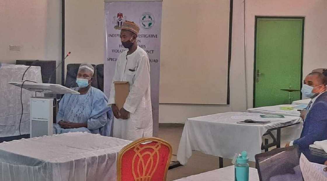 Tsohon gwamnan Zamfara, Yerima, ya gurfanar gaban kwamitin shari'a kan 'azabtar da dan kasuwa' Tsohon gwamnan Zamfara, Yerima, ya gurfanar gaban kwamitin shari'a kan 'azabtar da dan kasuwa'