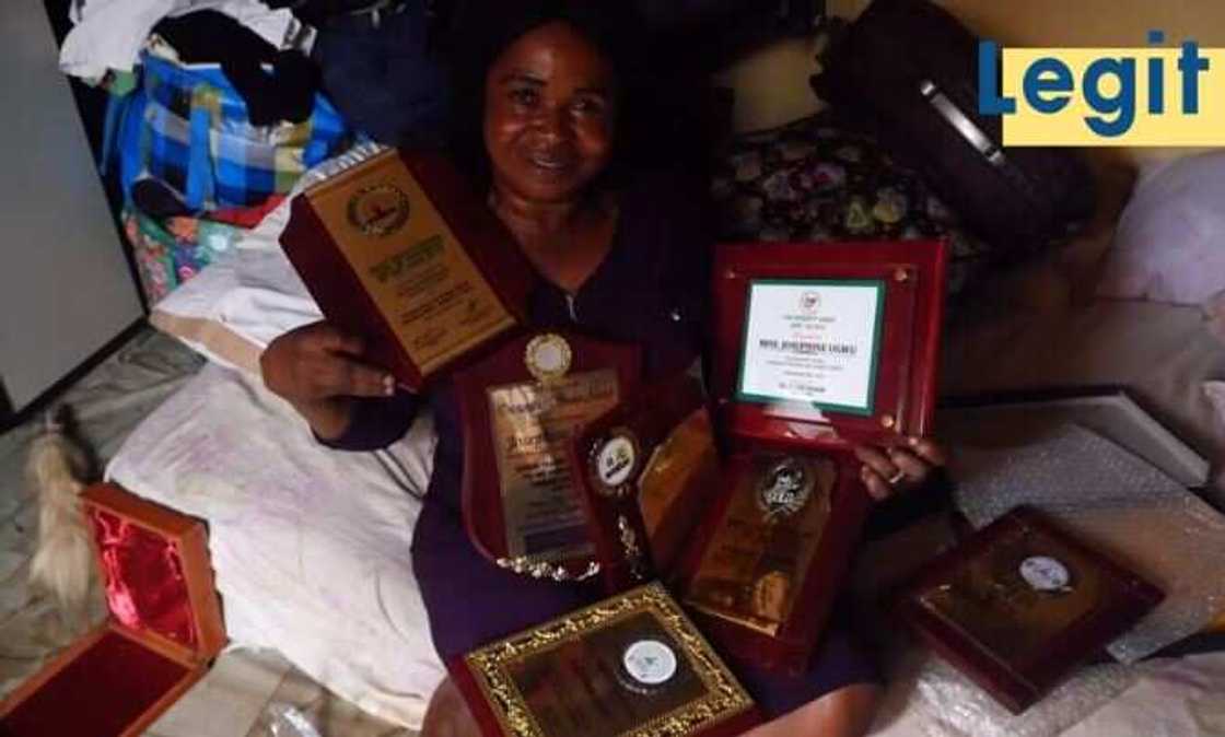 Nigerians donate over N1.4m to support airport cleaner Josephine Ugwu who returned millions Nigerians donate over N1.4m to support airport cleaner Josephine Ugwu who returned millions