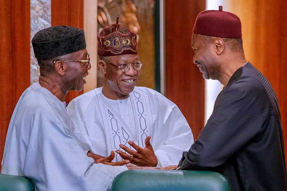 Yanzu-yanzu: Shugaba Buhari ya jagorancin taron majalisar zantarwa (Hotuna) Yanzu-yanzu: Shugaba Buhari ya jagorancin taron majalisar zantarwa (Hotuna)