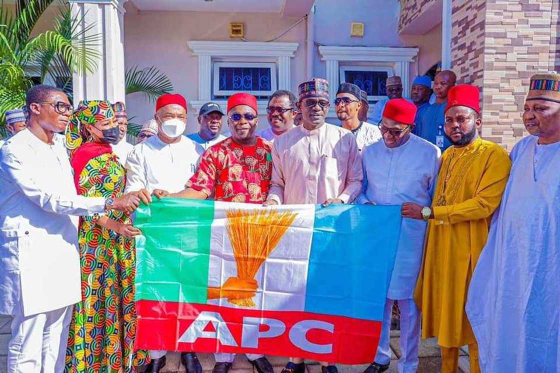 APC receives more defectors from APGA. APC receives more defectors from APGA.