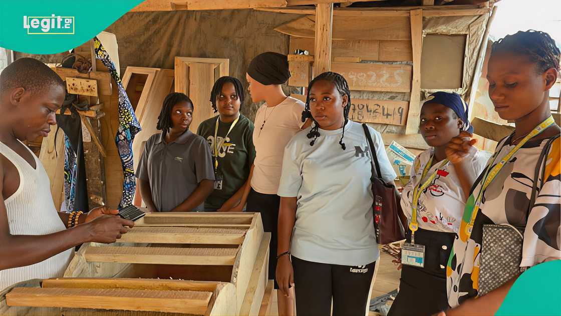 LASUED 400-level student, Kokude Abosede Temitope, shared photos of her casket business research project for Economics Education (ECO 416) online, explaining its objectives and findings, sparking reactions from Nigerians.