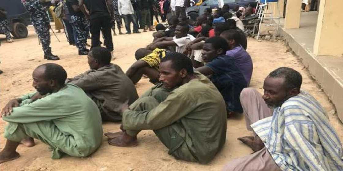 Boko Haram: 'Yan sanda sun damke Mallum, mai samarwa 'yan ta'adda kayan bukata Boko Haram: 'Yan sanda sun damke Mallum, mai samarwa 'yan ta'adda kayan bukata